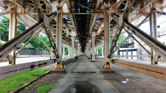 Elevated train tracks in Chicago